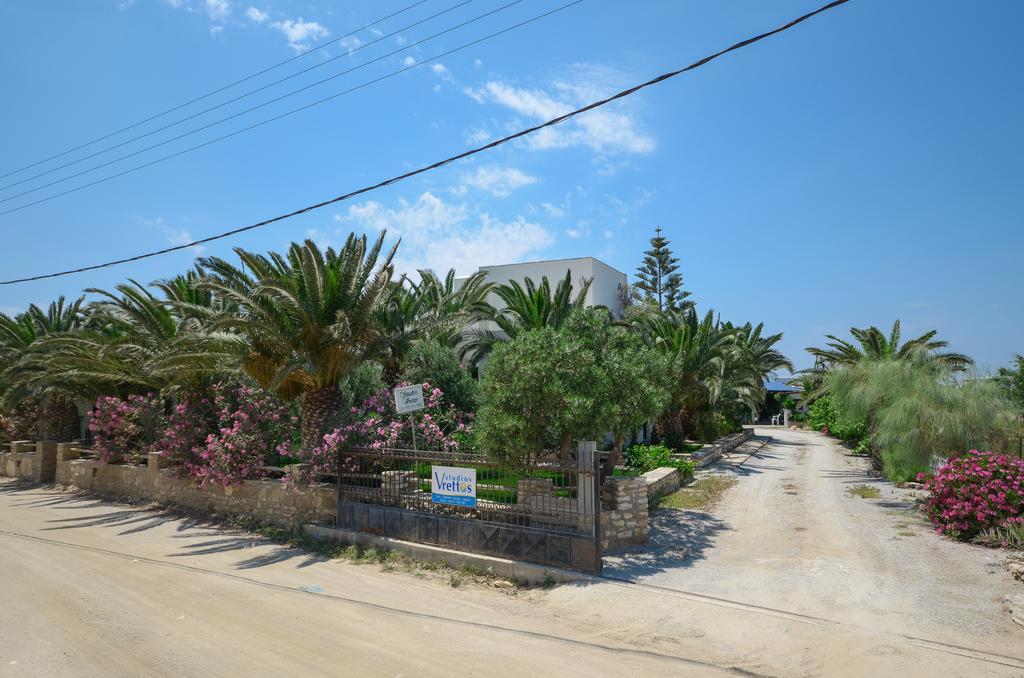 Studios Vrettos Beachfront Hotel Pláka Dış mekan fotoğraf