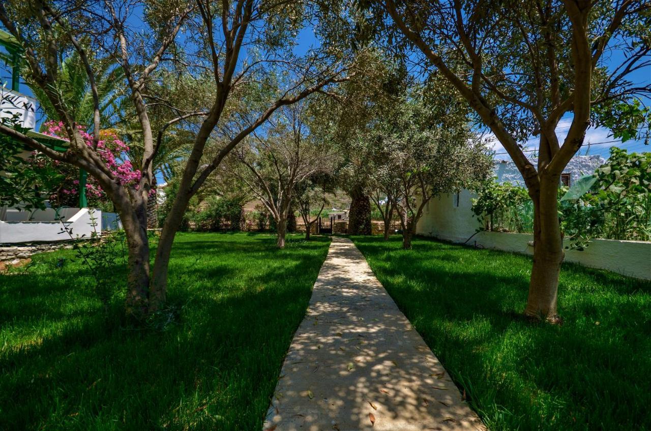 Studios Vrettos Beachfront Hotel Pláka Dış mekan fotoğraf