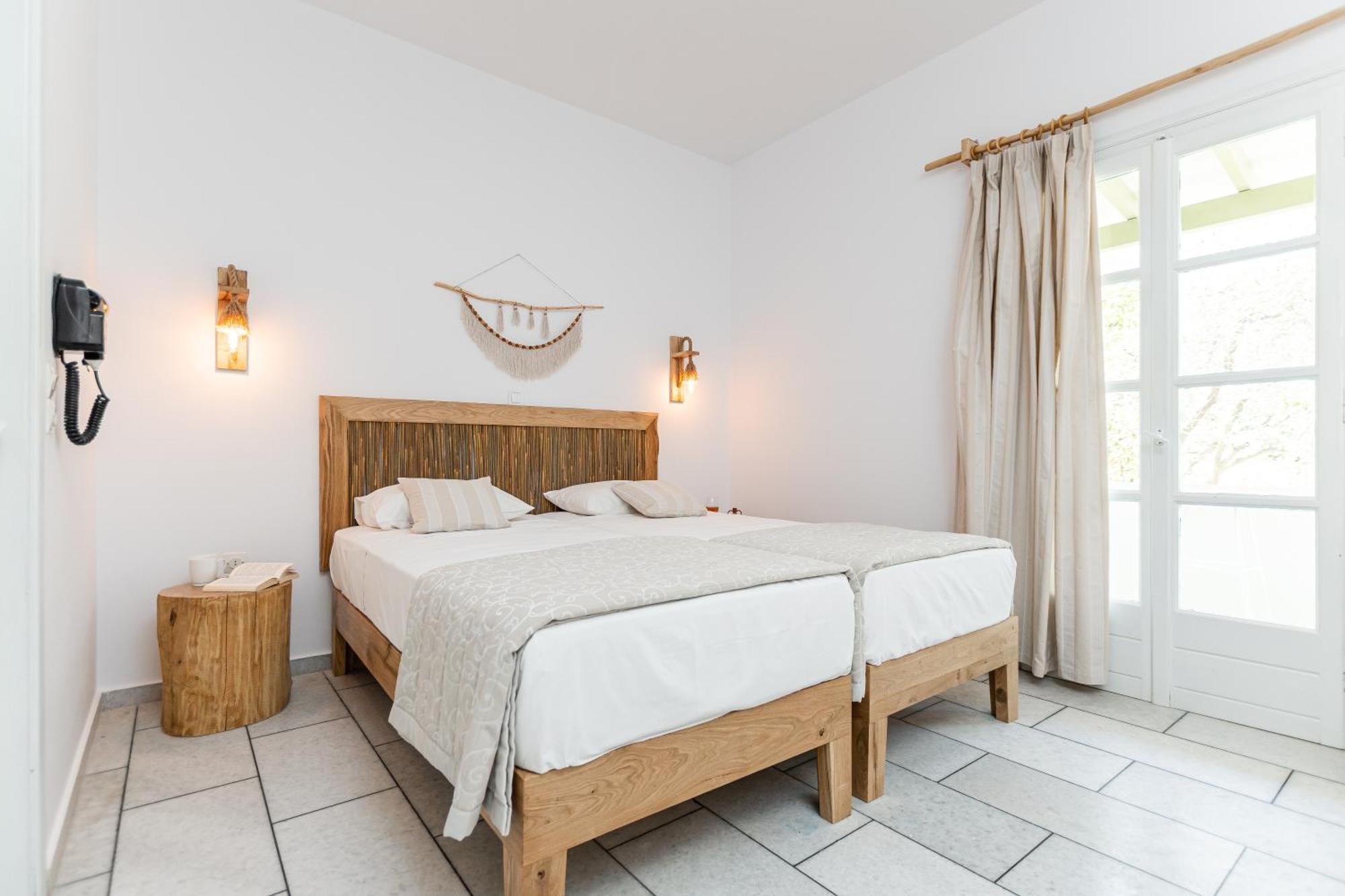 Studios Vrettos Beachfront Hotel Pláka Dış mekan fotoğraf