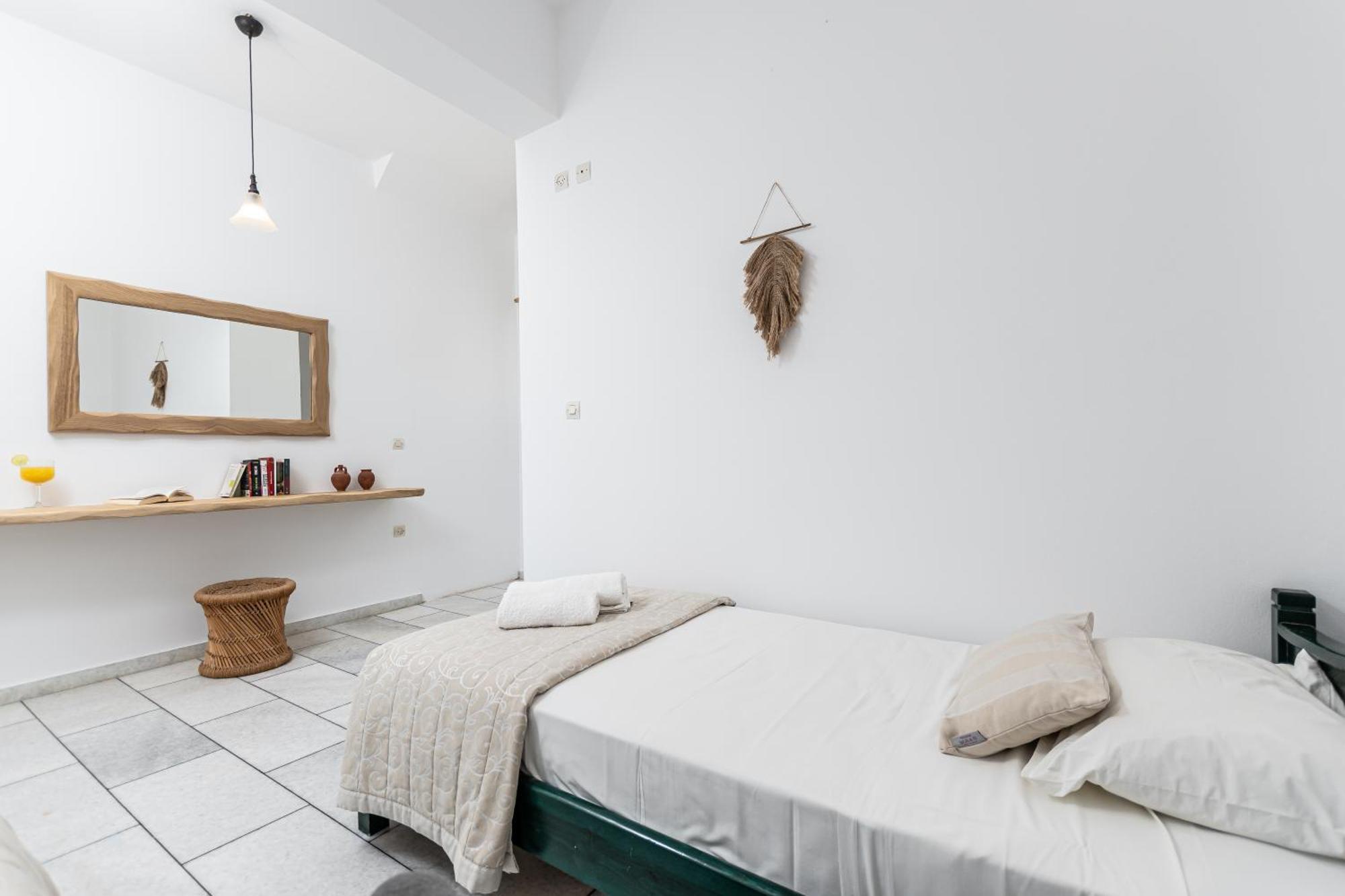 Studios Vrettos Beachfront Hotel Pláka Dış mekan fotoğraf