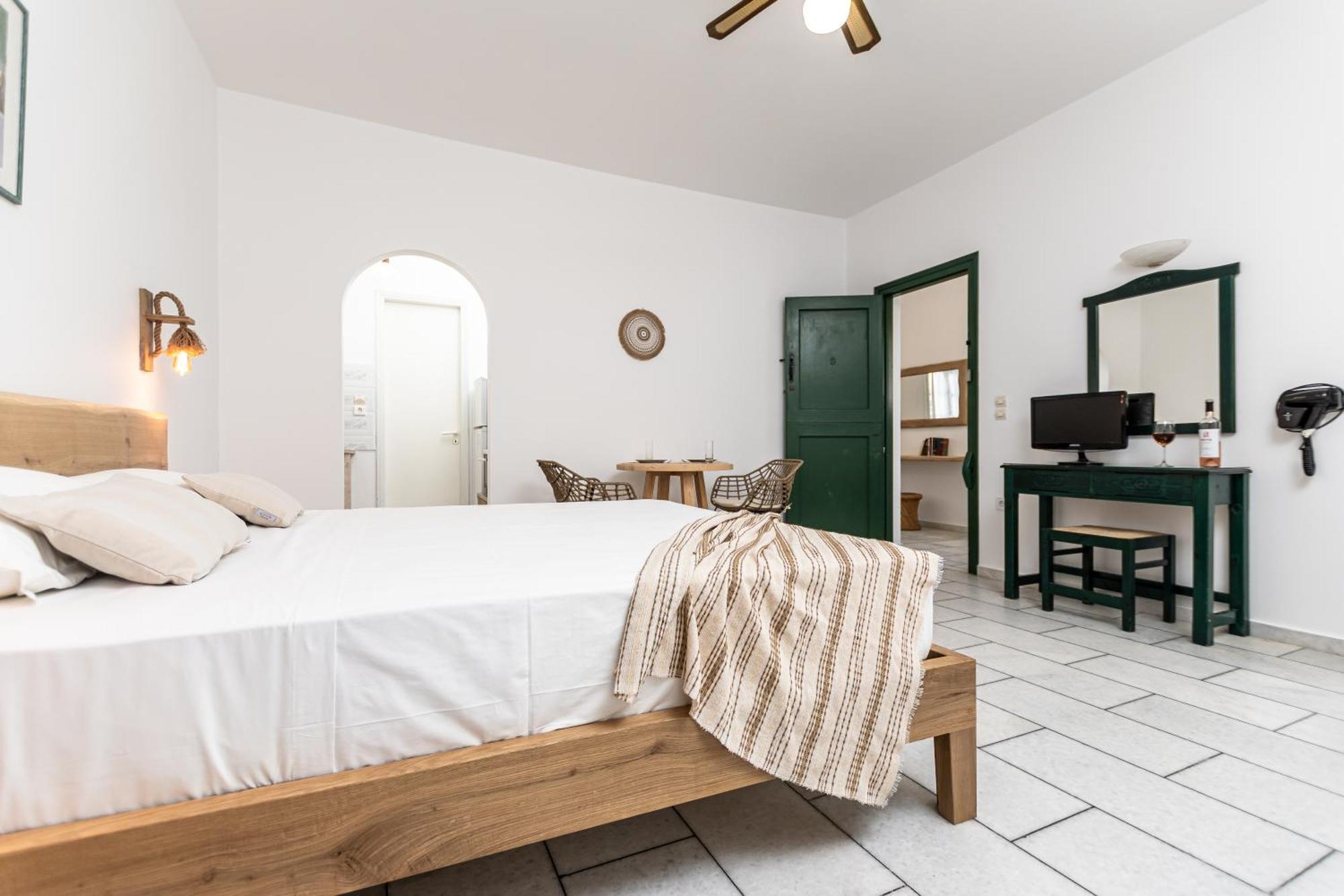 Studios Vrettos Beachfront Hotel Pláka Dış mekan fotoğraf